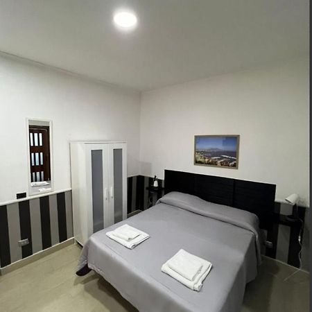 Casa Vacanza Da Totore Naples Exterior photo